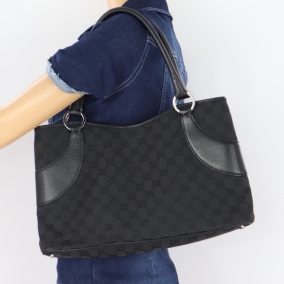 Gucci Handbags - 🌺BEAUTIFUL🌺 Gucci Shoulder bag